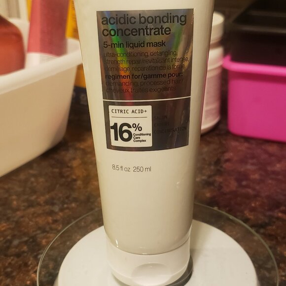 Redken Acidic Bonding Concentrate 5-Min Liquid Mask - Picture 3 of 3